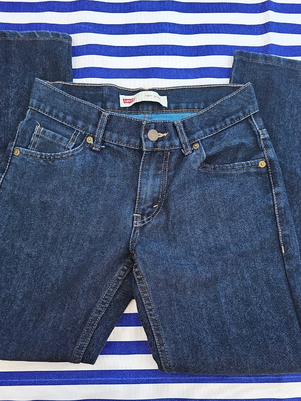 Levi's Kid's Straight Jeans in Classic Blue. Size 27x27